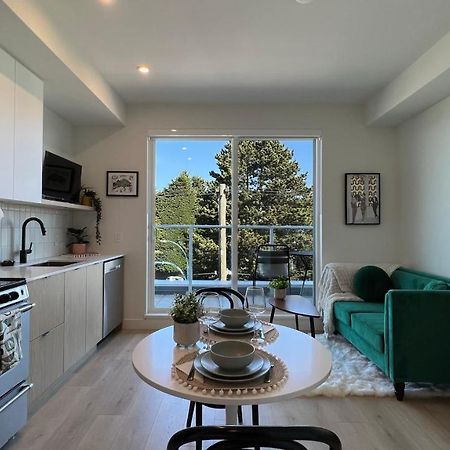 Hillside Oasis By Iris Properties! Victoria Kültér fotó
