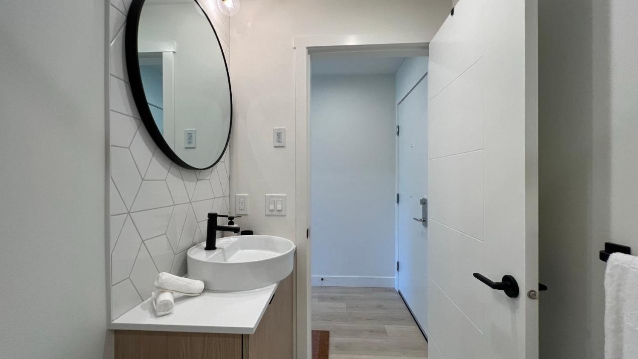 Hillside Oasis By Iris Properties! Victoria Kültér fotó