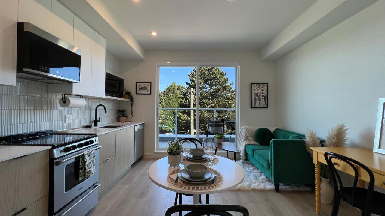 Hillside Oasis By Iris Properties! Victoria Kültér fotó