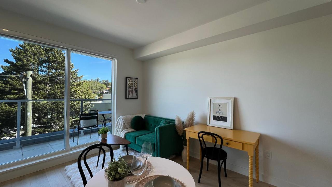 Hillside Oasis By Iris Properties! Victoria Kültér fotó